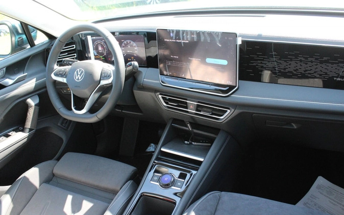 Volkswagen Tiguan cena 197900 przebieg: 5, rok produkcji 2024 z Narol małe 137